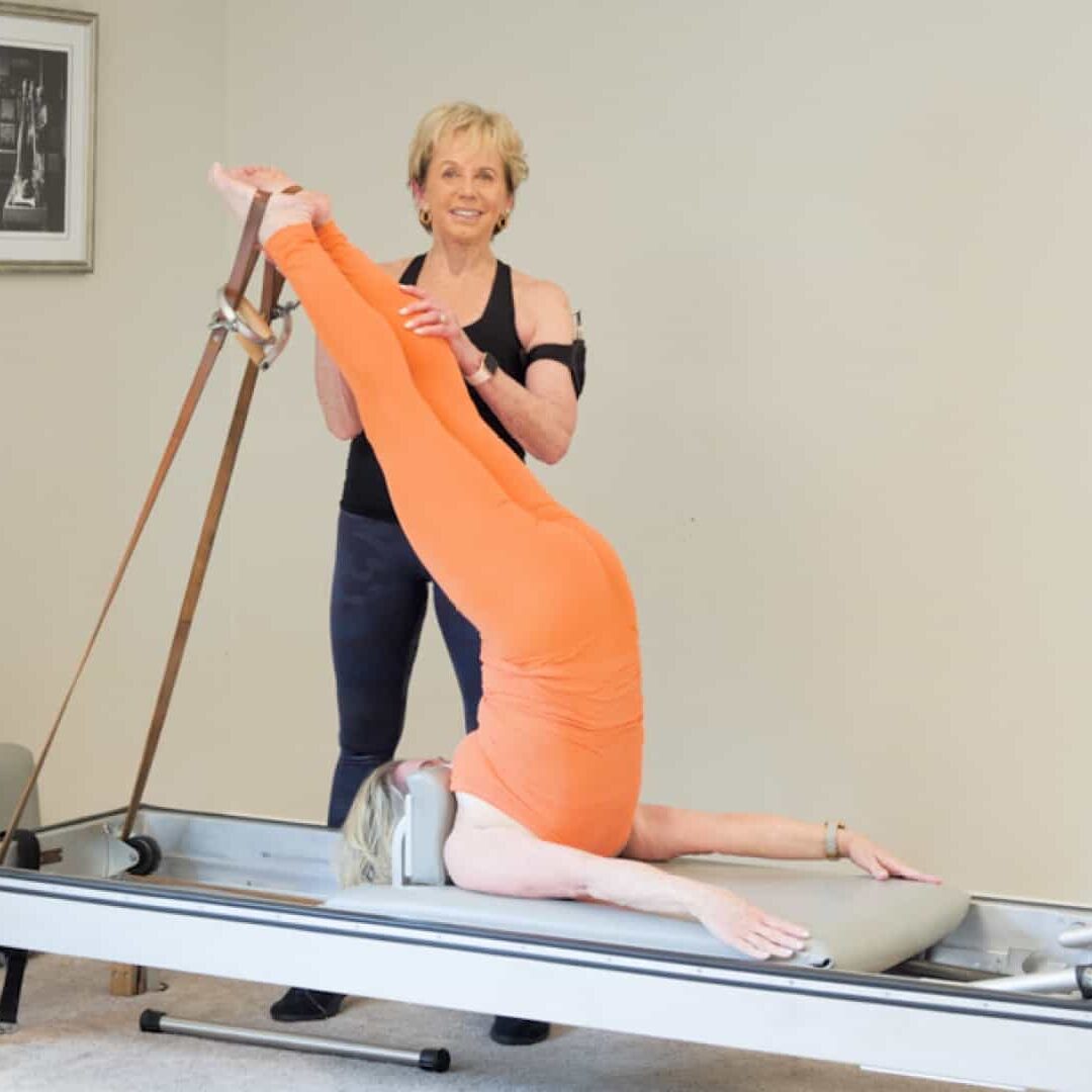 Pilates Σύντομη σπονδυλική στήλη Pet Peeves με τον Sonjé Mayo